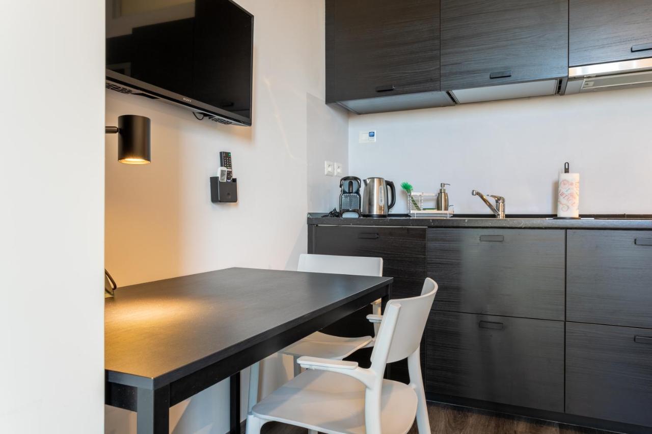 Luna Homes - Studio In Farini Milan Bagian luar foto