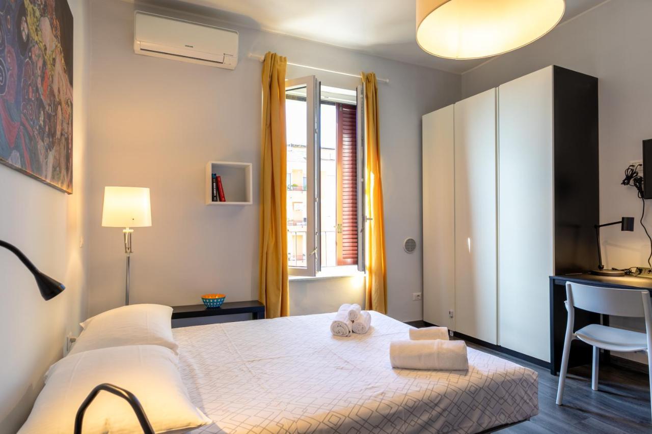 Luna Homes - Studio In Farini Milan Bagian luar foto